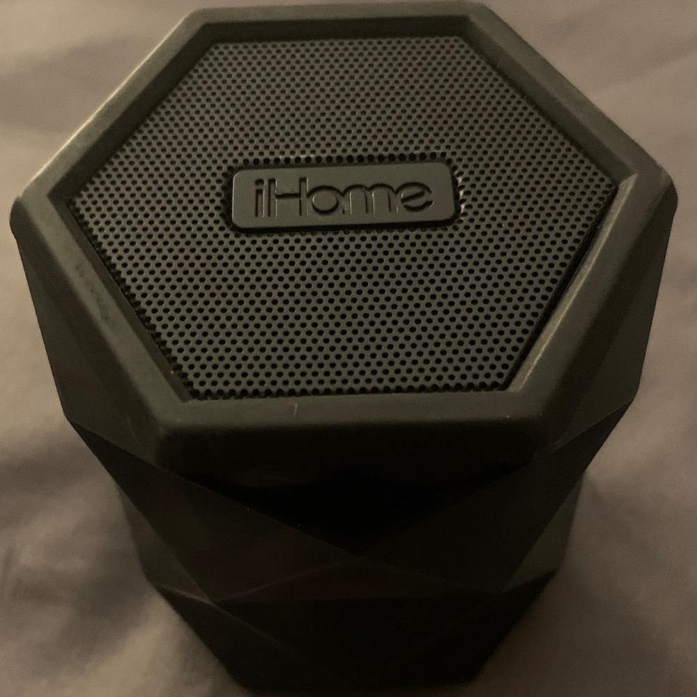 Color changing iHome mini speaker